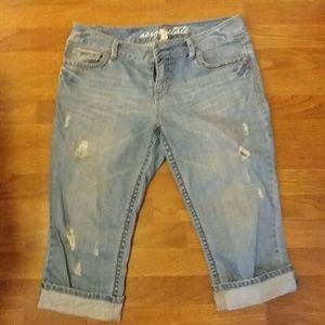 Donated! AERO Capri Jeans